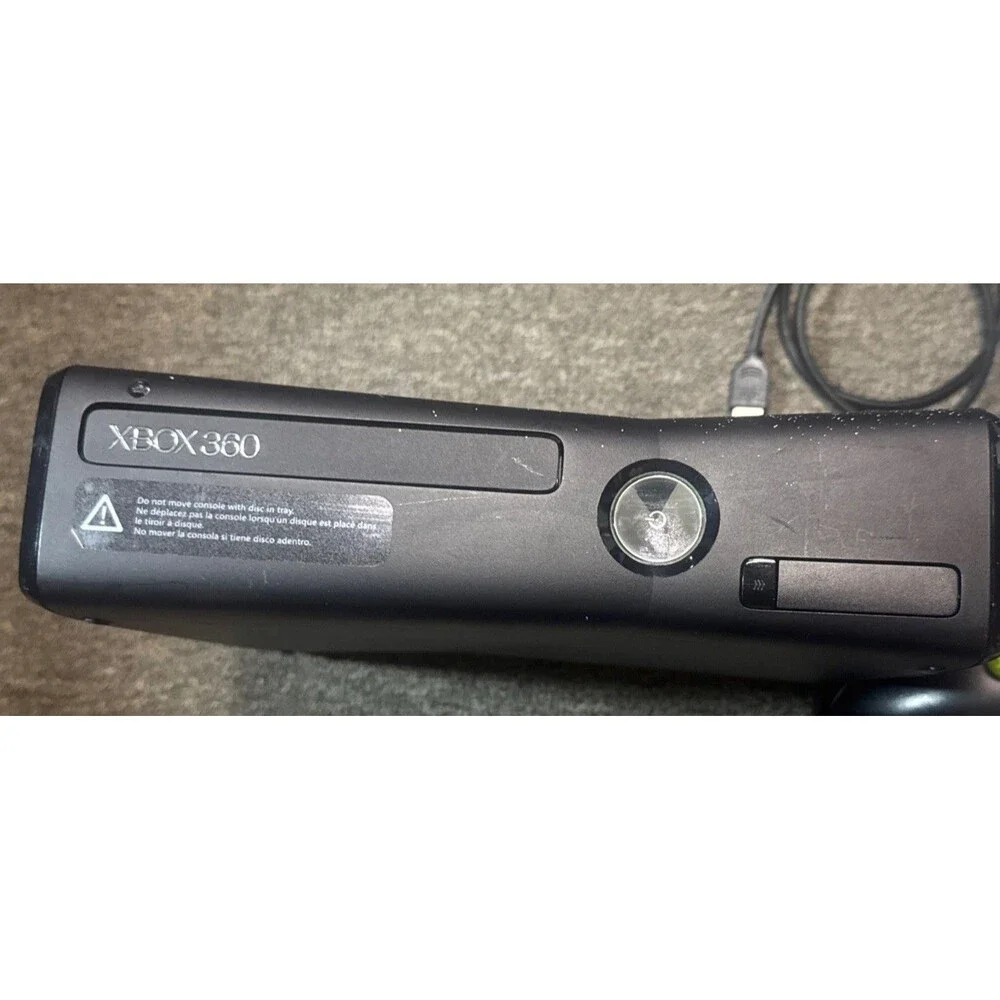 XBOX360 CORDS,POWER HDMI AND CHARGING CORD INCLUDED 6GAMES Tested and Working